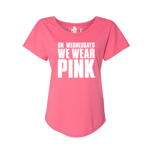 On Wednesdays We Wear Pink' Women's Plus Size T-Shirt